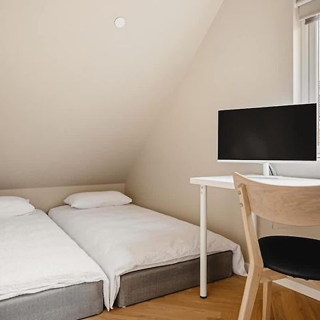 Dinbnb Apartments I Mid-City Luxury With Mini Balcony And Smart Tv & Sound System เบอร์เกน ภายนอก รูปภาพ