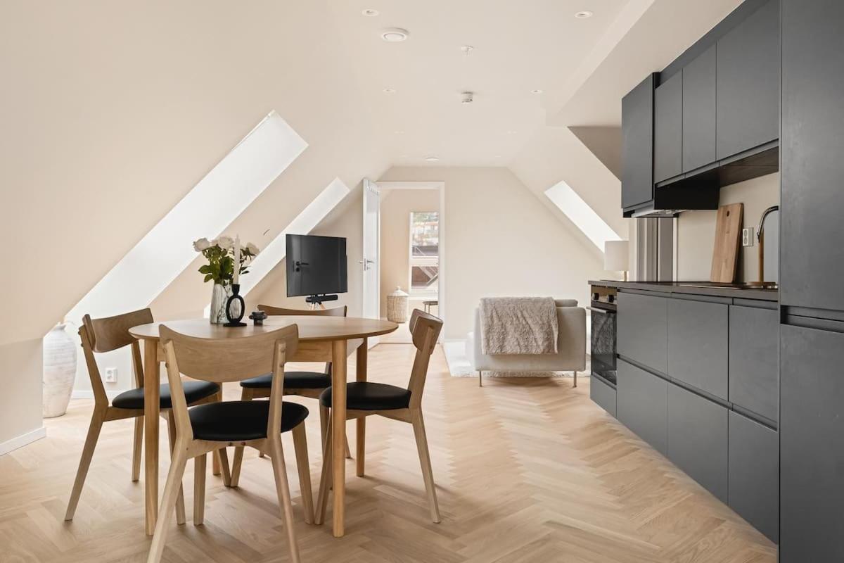 Dinbnb Apartments I Mid-City Luxury With Mini Balcony And Smart Tv & Sound System เบอร์เกน ภายนอก รูปภาพ